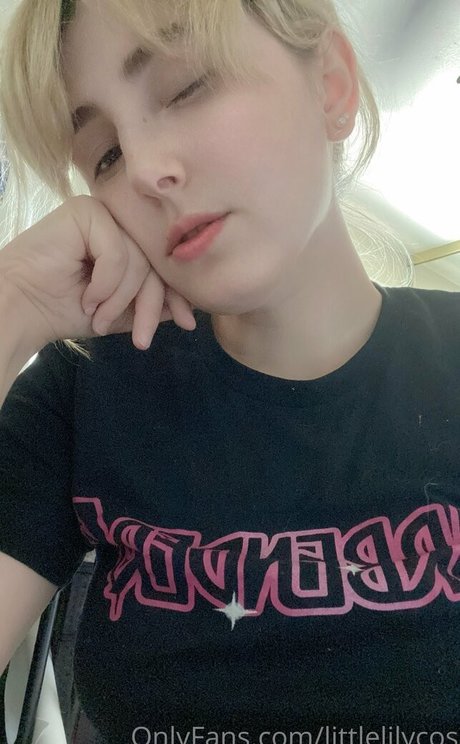 littlelilycos 可愛いモデル 写真