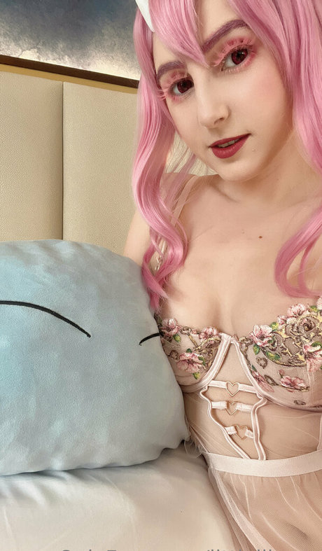 littlelilycos ヌードのポルノスター 写真