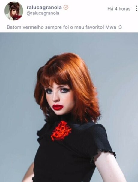 ralucagranola HDスター 写真