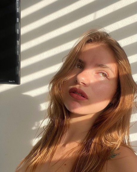 Sweet_ スター ヌード 写真