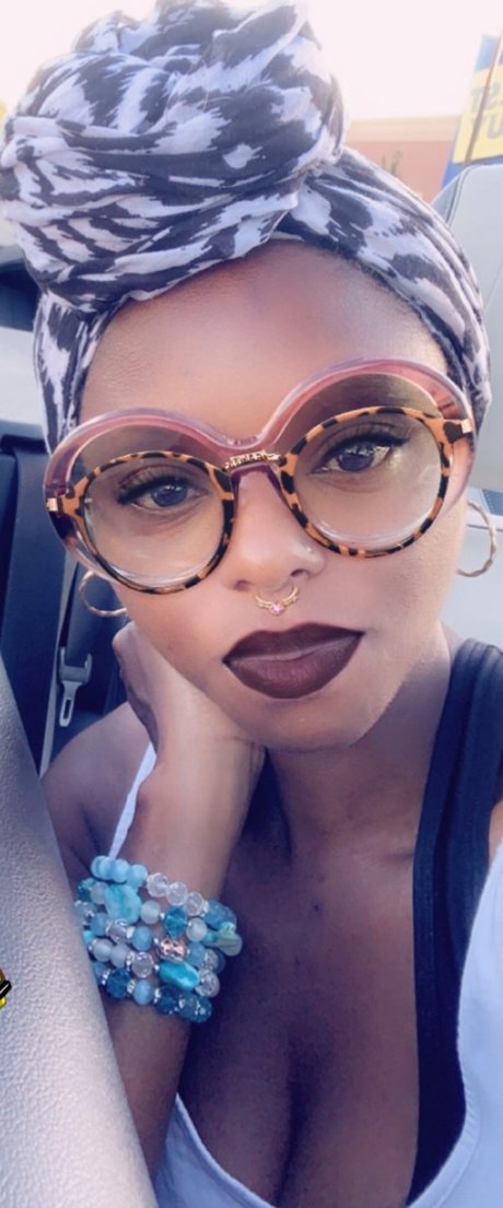 Geneva s Closett 裸のポルノスター 画像