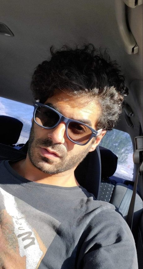 18歳のオンリーファンズ ホットセックス 画像