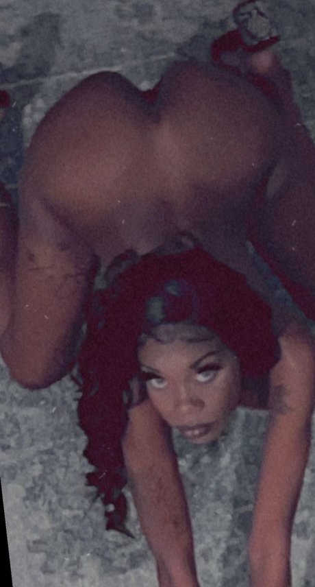 Peanutbutter ヌードモデル 画像