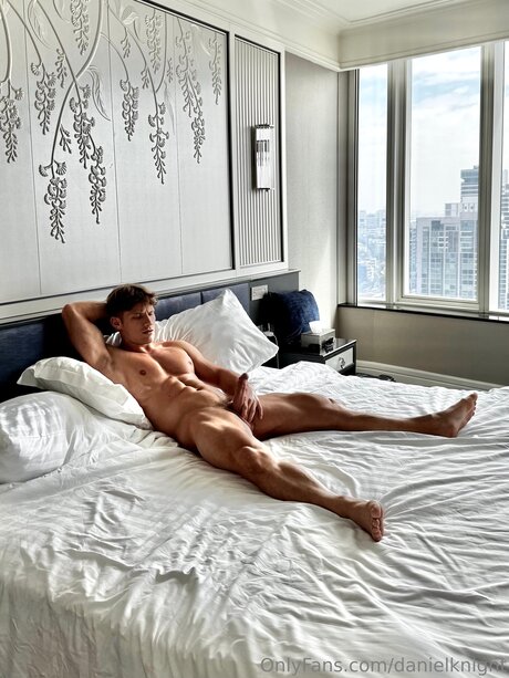 Daniel Knight ポルノスター セックス 写真