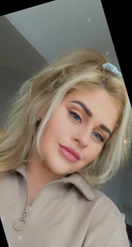 Louise 98 最高のモデル 写真