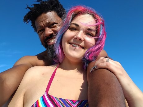 Mz Kitty and Ace Vibe ポルノスター 裸 写真