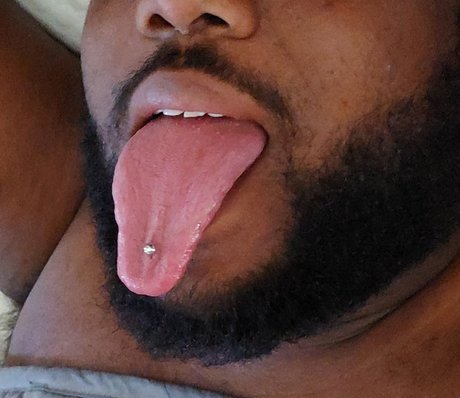 Nastino ポルノスター ヌード 画像