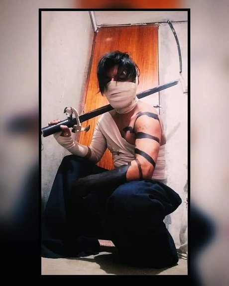 Delicias latinas XXXモデル 写真