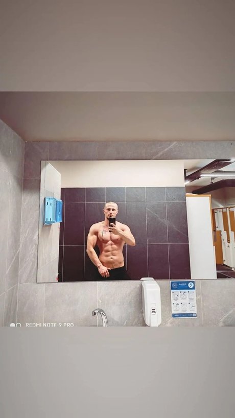 Ceyhun XXXモデル 写真