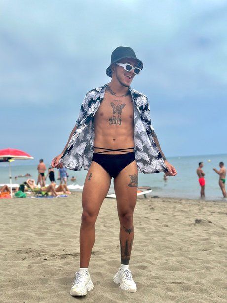 Cristian Alejandro Barreto Ramos 完璧なポルノスター ギャラリー