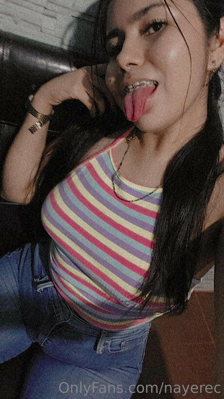 Nayer 可愛いモデル 写真