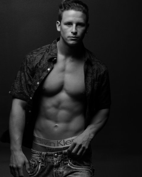 Naughty Showman XXXモデル ギャラリー