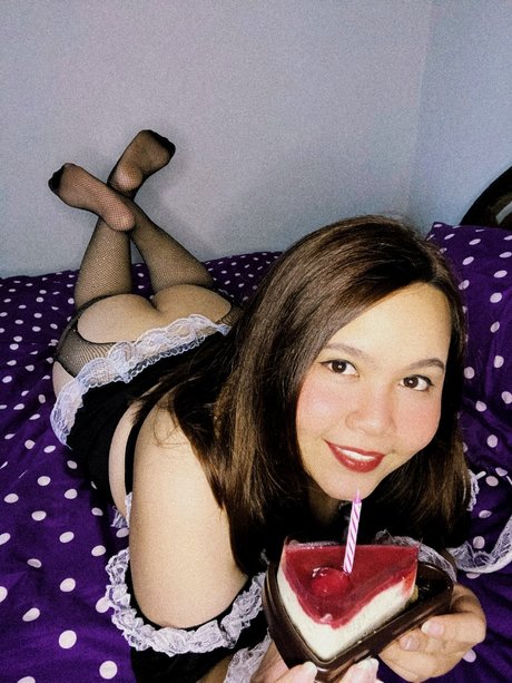 大きなお尻と巨乳のオンリーファンズ ホット裸 写真