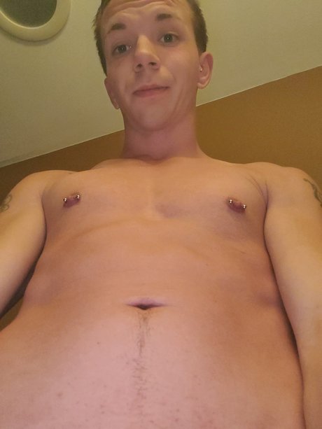 Alexander Devine ヌードモデル 画像