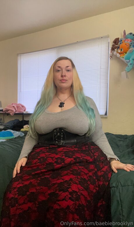 ハロウィン オンリーファン セクシー裸 写真