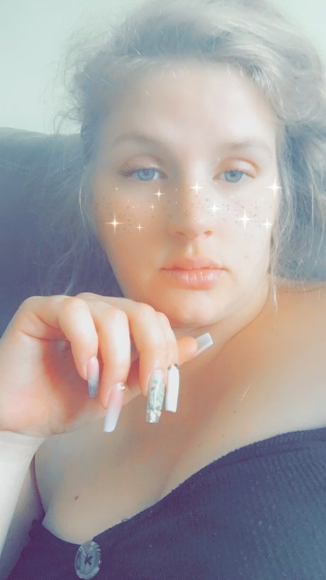 Nelle Nelle 独占女優 画像