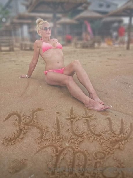 Kitty Mia xxx女優 写真