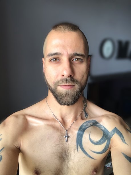 Martty 無料のポルノスター アーカイブ