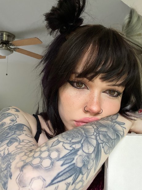 Billie_ ポルノスター トップ 写真