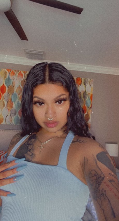 Nina baby エロティックなモデル ギャラリー