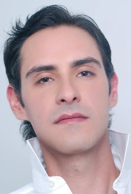 Niko Ro 無料のポルノスター ギャラリー