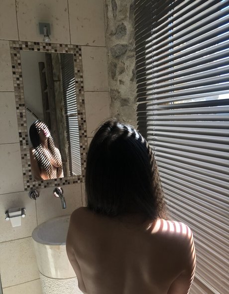 ブルネットの猫OnlyFans ポルノ 写真