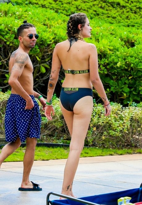 Paris Jackson 裸のポルノスター 写真