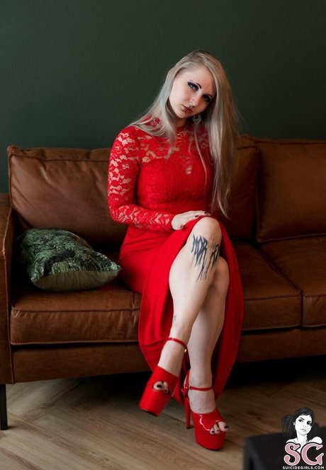 hopefulsuicidegirls 裸モデル 写真