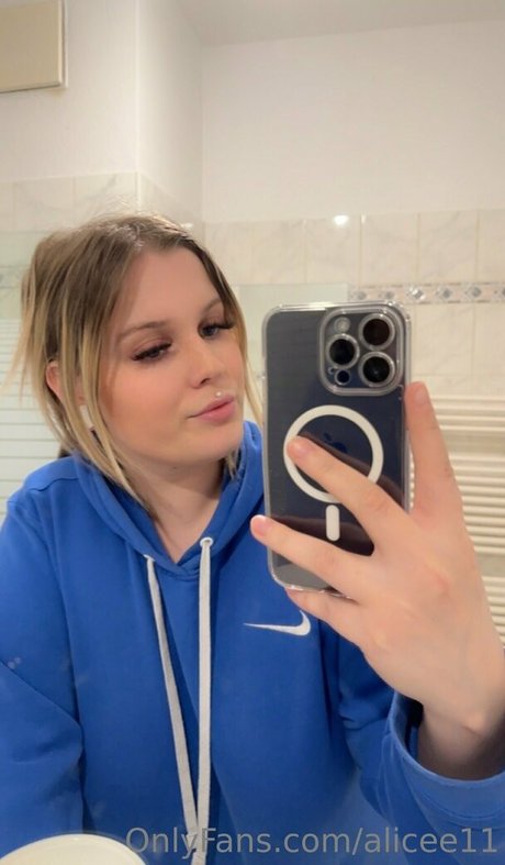 alicee11 エロティックなスター 画像