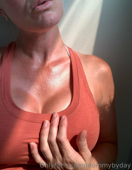 mommybyday ポルノスター 美しい 写真