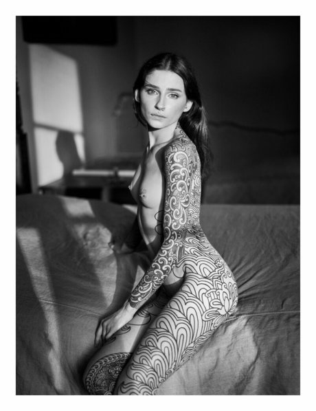 Noemie Doragon ホットなスター 写真