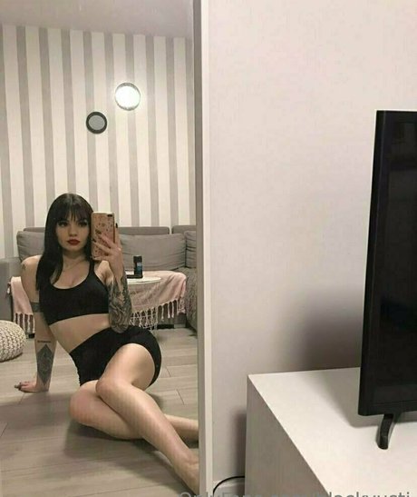 イギリスのプッシーOnlyFans ホットヌード 画像