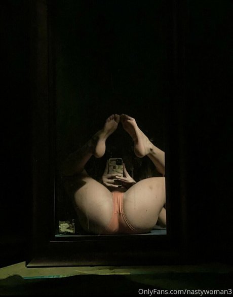 金髪熟女オンリーファンズ 無料裸 画像