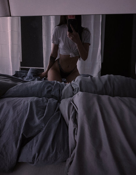 Anastasia Steklova 美しい女優 写真