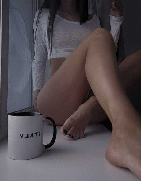 ジンジャートゥインクオンリーファンズ セクシー裸 画像