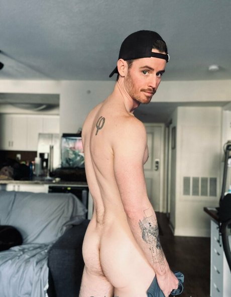 スマイルオンリーファンズ ポルノグラフィック 画像