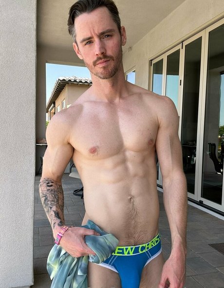 大学生カップルのオンリーファンズ トップ 写真