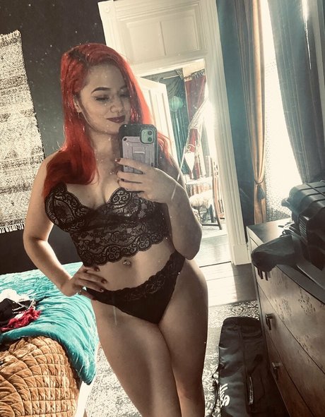 ロシアのアマチュアオンリーファンズ アートxxx 画像