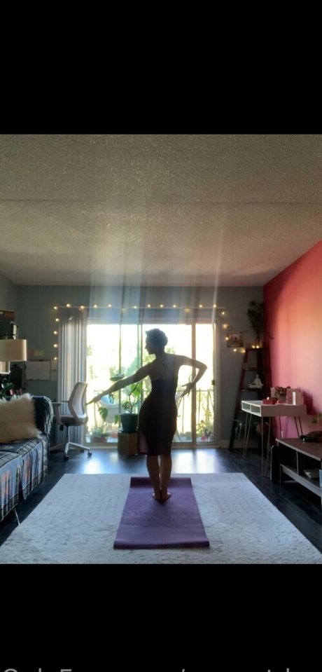 興奮した看護師OnlyFans 無料セクシー 画像