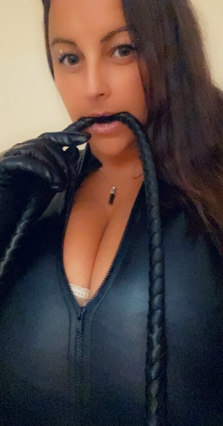 ラバーオンリーファン トップ 写真