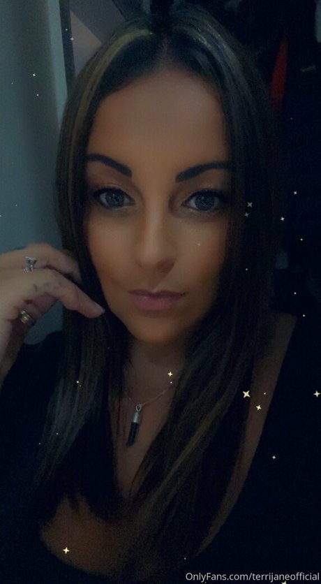 巨大なチンポを持つシーメールオンリーファンズ パーフェクト 画像