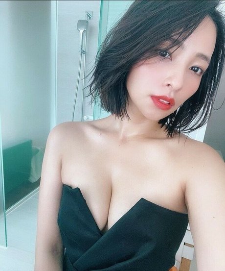 アジア人女性OnlyFans セクシーxxx 画像