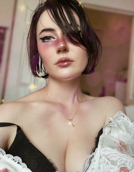 reysuka ポルノ女優 写真