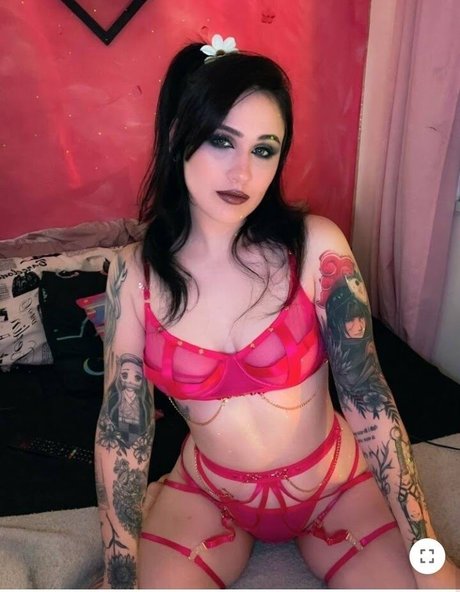 ヌード 屋外 OnlyFans ホット裸 画像