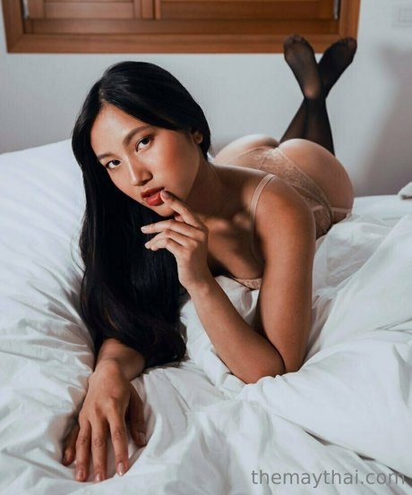 パフィーオンリーファンズ アートヌード 写真