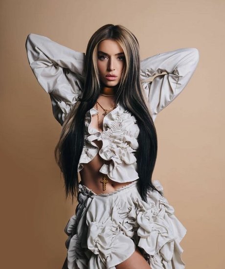 巨大なチンポを持つシーメールオンリーファンズ アダルト無料 アーカイブ