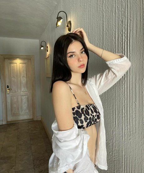 巨乳で曲線美のOnlyFans アダルト無料 ギャラリー