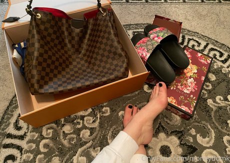 ポーグエボニーオンリーファンズ 無料セクシー 写真