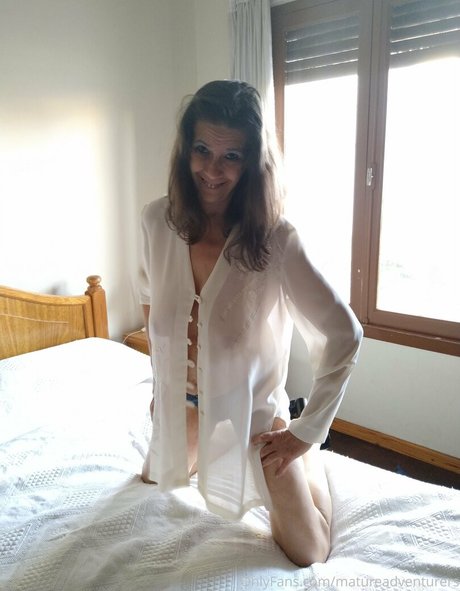 aloneruth ヌードモデル ギャラリー