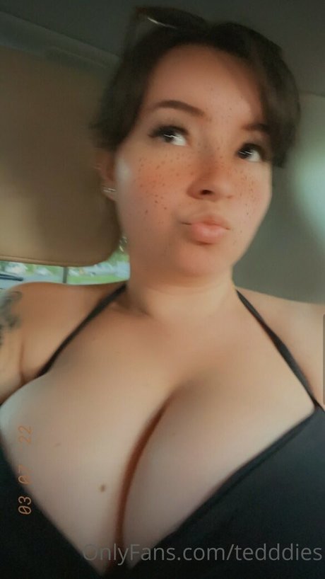 Tedddies 裸のモデル ギャラリー